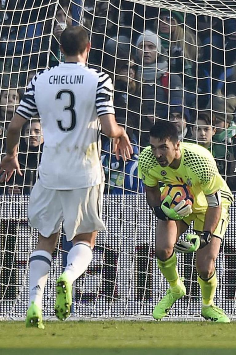 Buffon praises Juventus forward line
