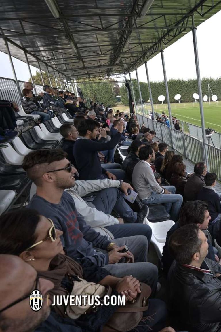 A Vinovo l'abbraccio dei tifosi