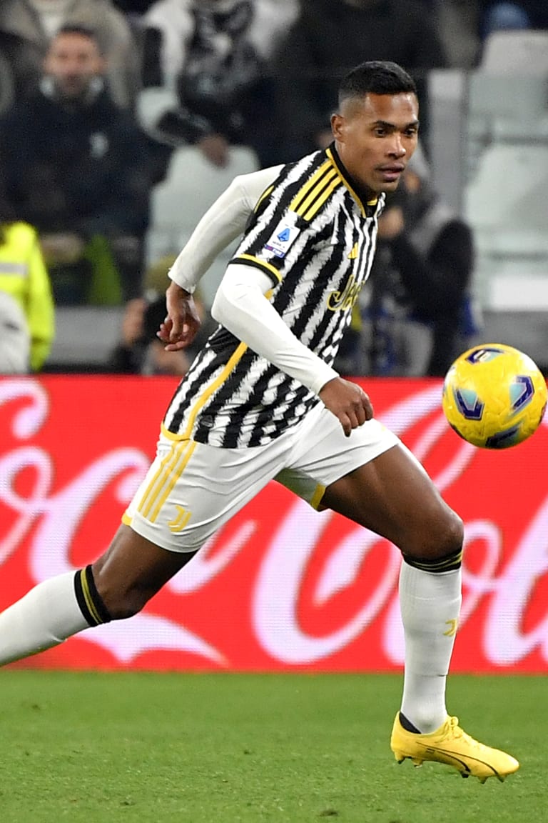 A 320th appearance for Alex Sandro!