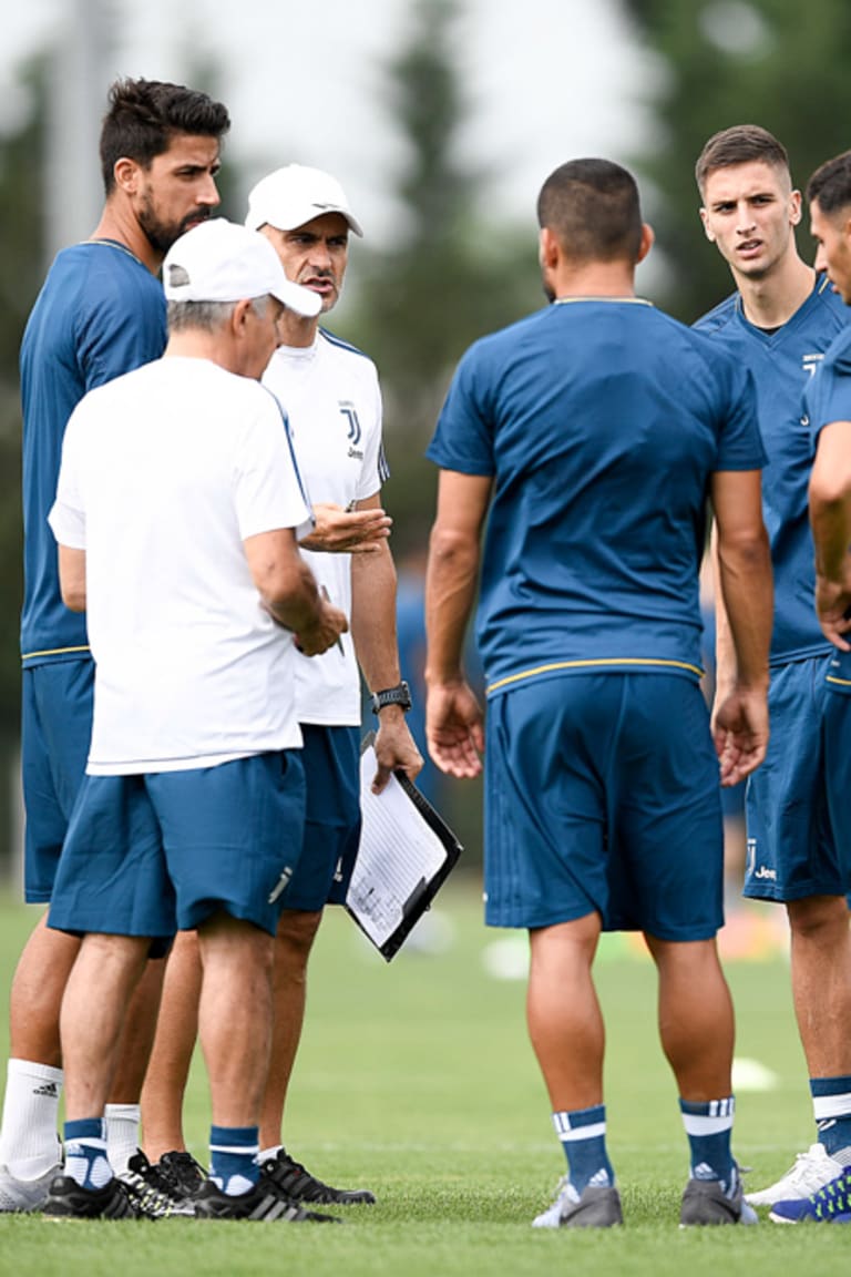 Secondo giorno di allenamenti a Vinovo