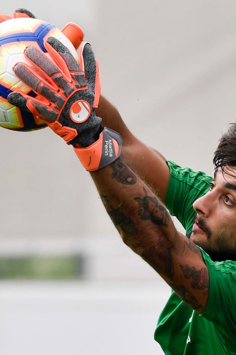 WATCH: Mattia Perin's Juventus Press Conference