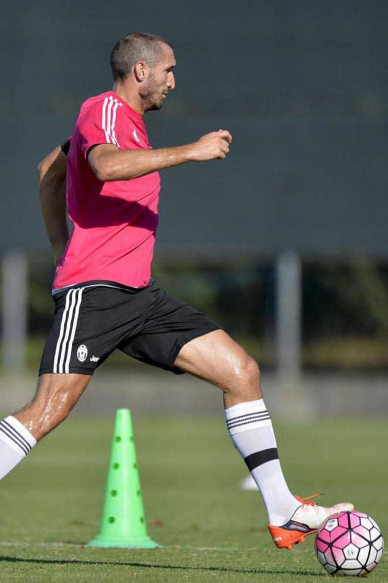 Chiellini returns to first-team training