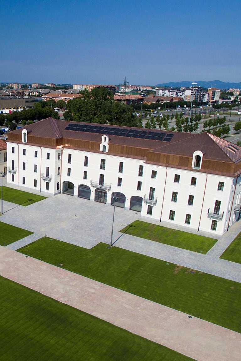 Era baru, kantor pusat Juventus yang baru