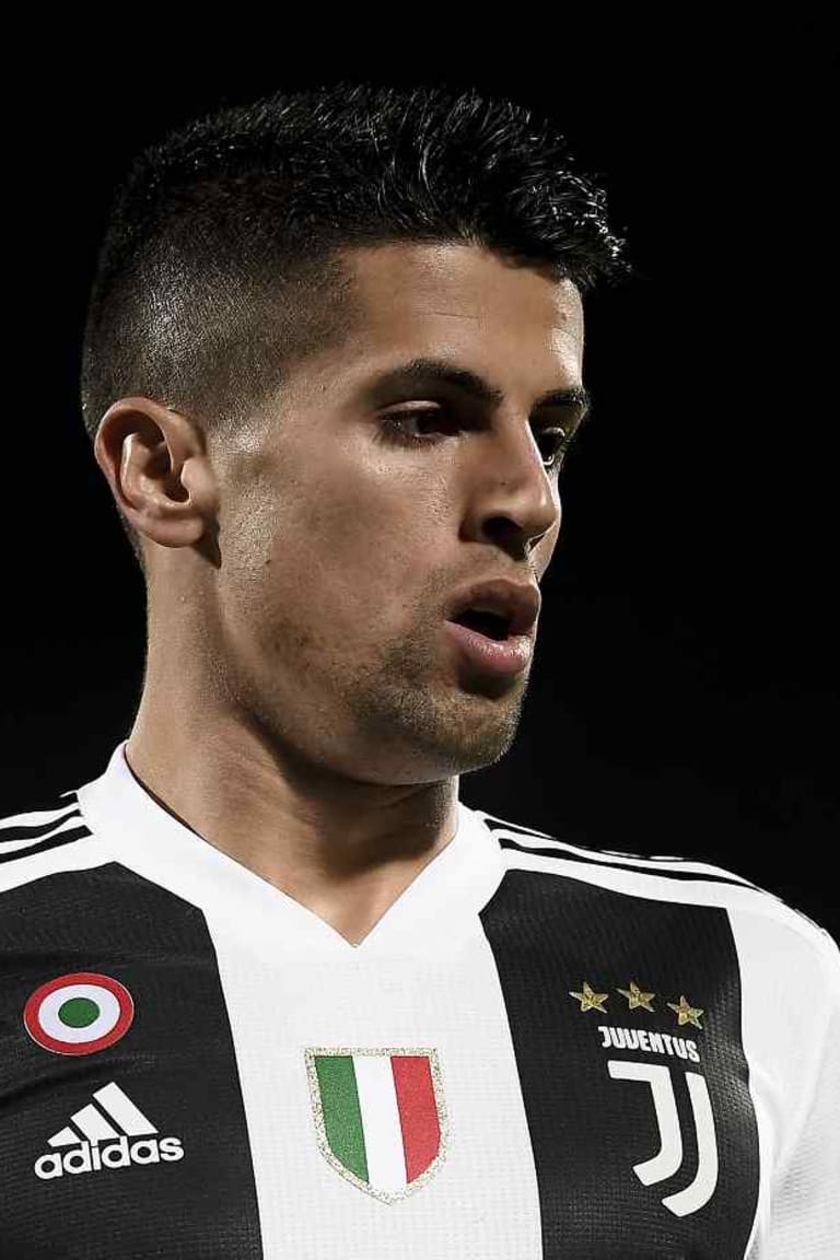 Successful surgery for Cancelo
