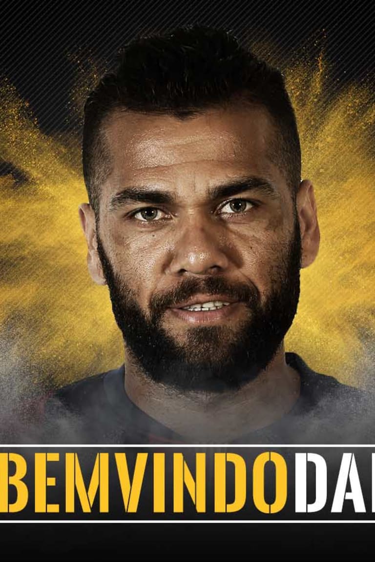 Dani Alves signs for Juventus