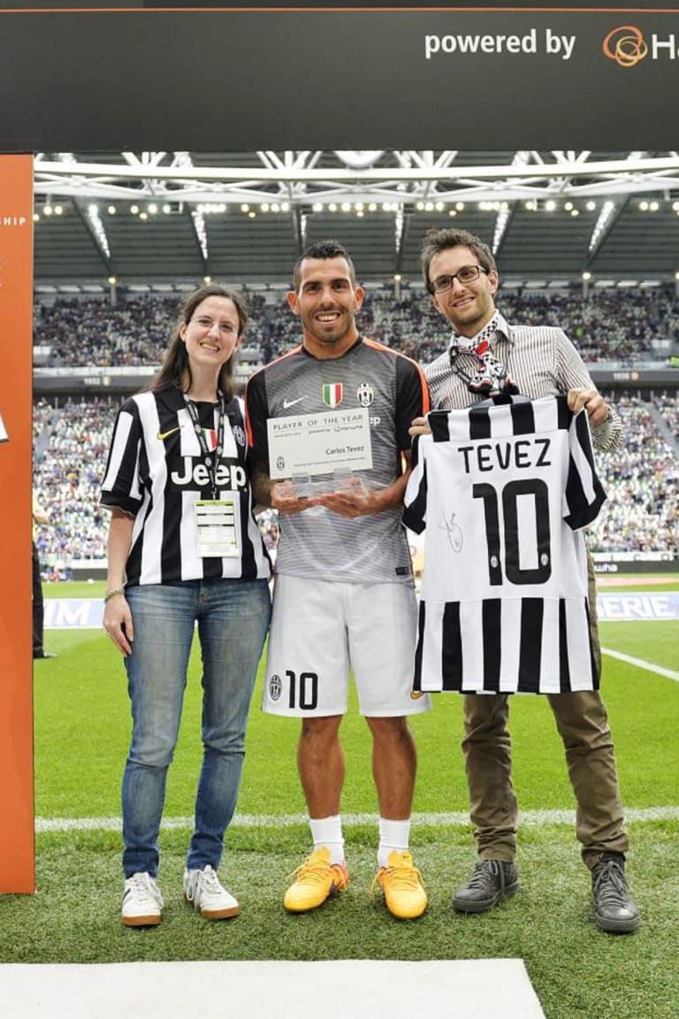 Argentine awards ceremony for Tevez!