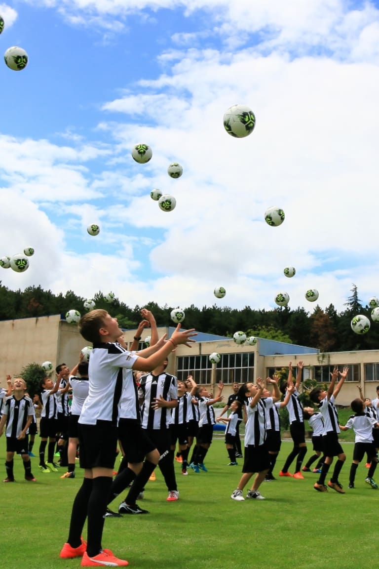 Kamp latihan Juventus di seluruh dunia!