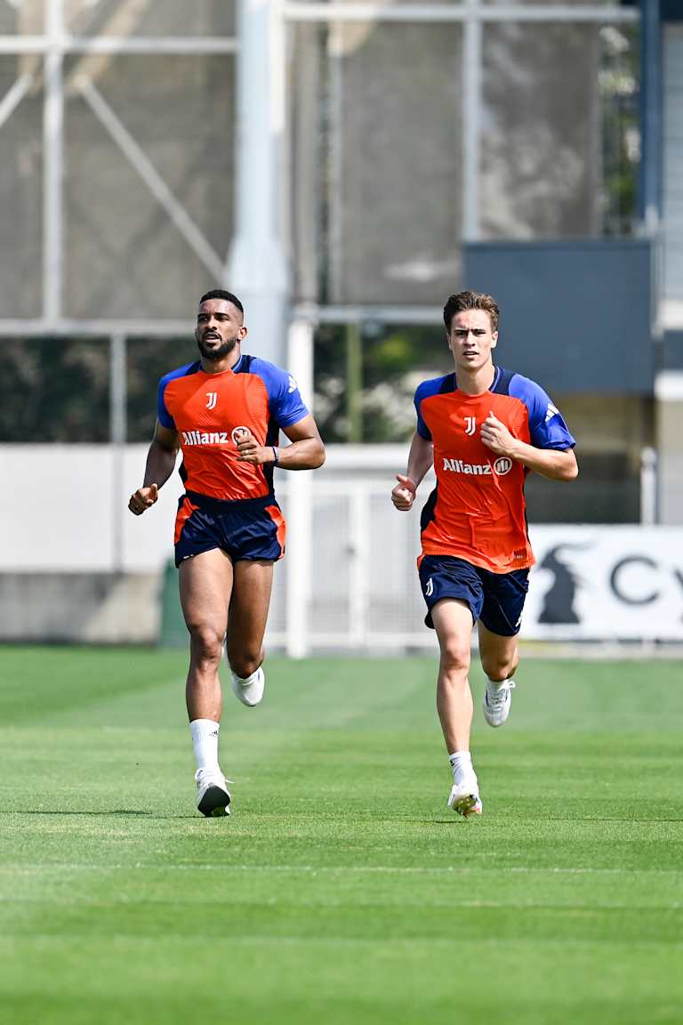 Training Center | Allenamento mattutino per i bianconeri