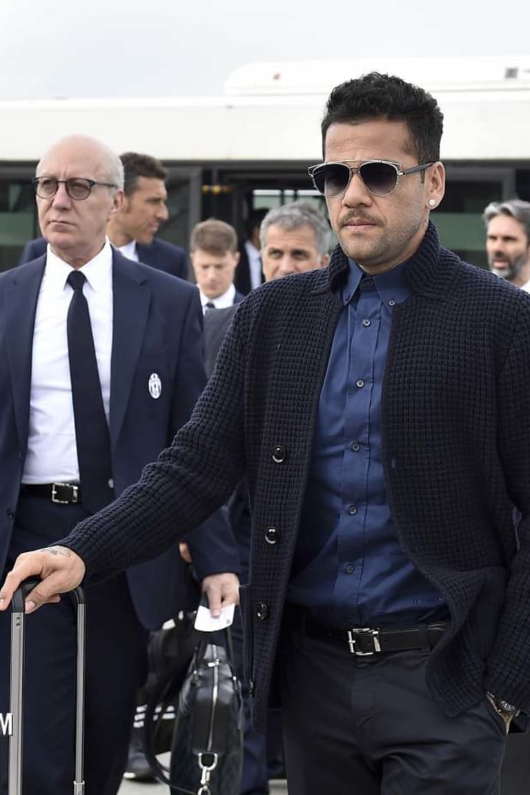 Juve touch down in France 