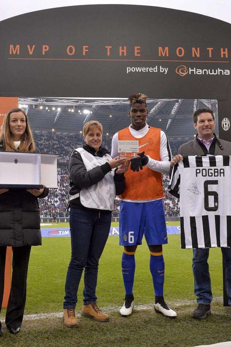 J-Member hands Pogba MVP award before Samp game