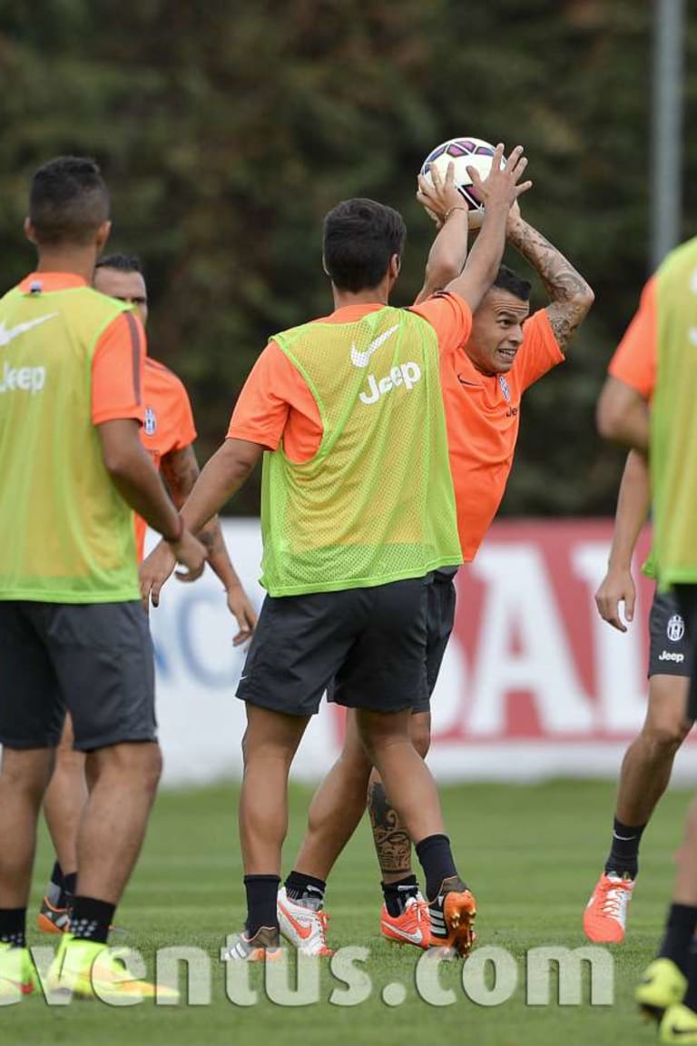 Bianconeri warm up for Lucento friendly