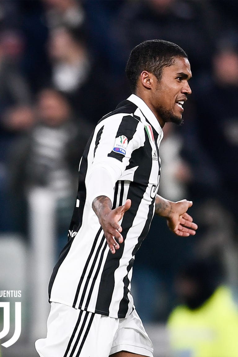 Douglas Costa wins January Goal of the Month! 