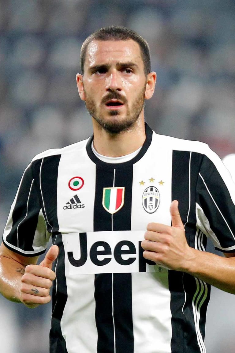 Updates on Bonucci and Dani Alves