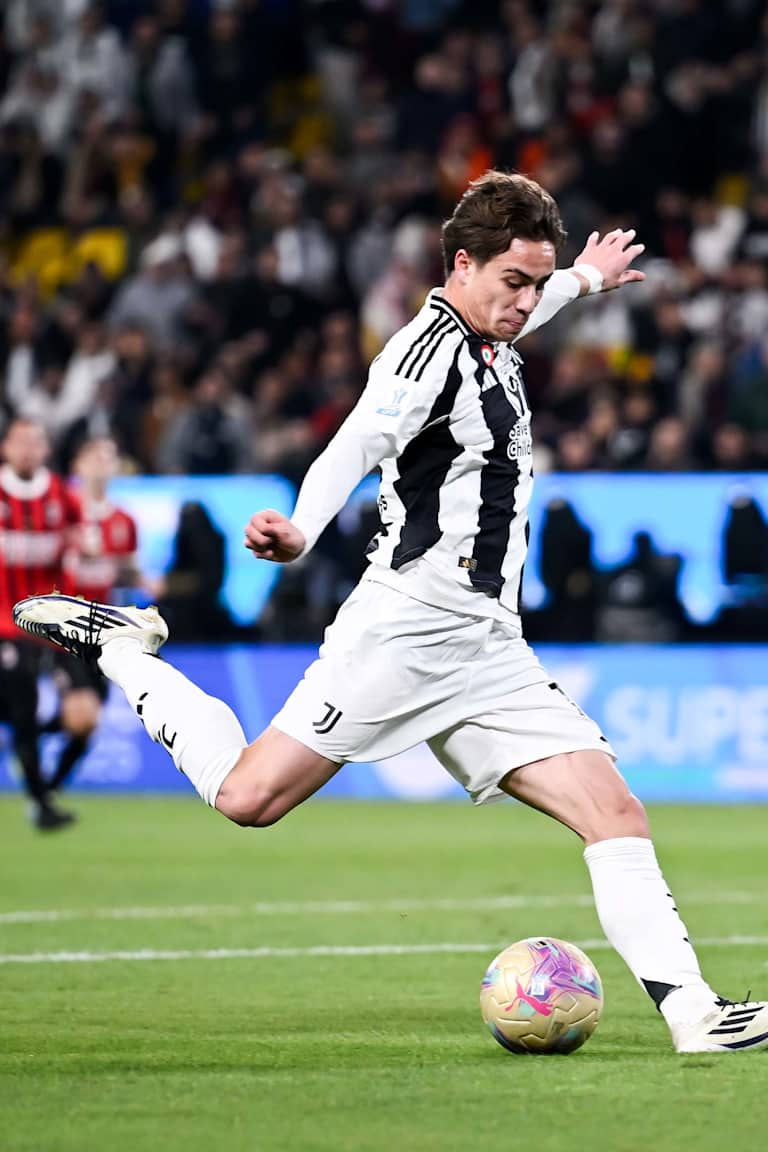 Juve slip to defeat against Milan 