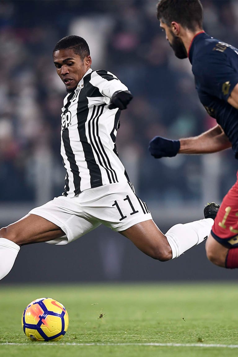 Douglas Costa: “Kini kami ingin kalahkan Roma”