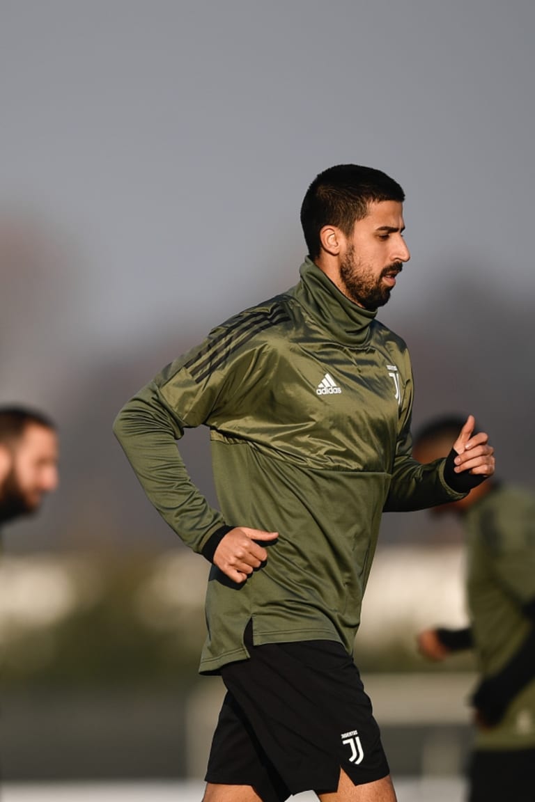 WATCH: Juve trains for UCL