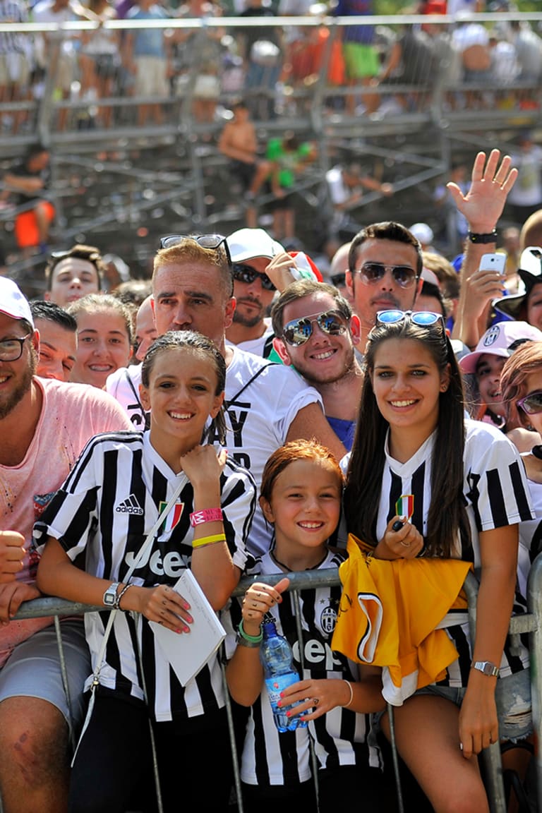 Villar Perosa: la festa bianconera LIVE