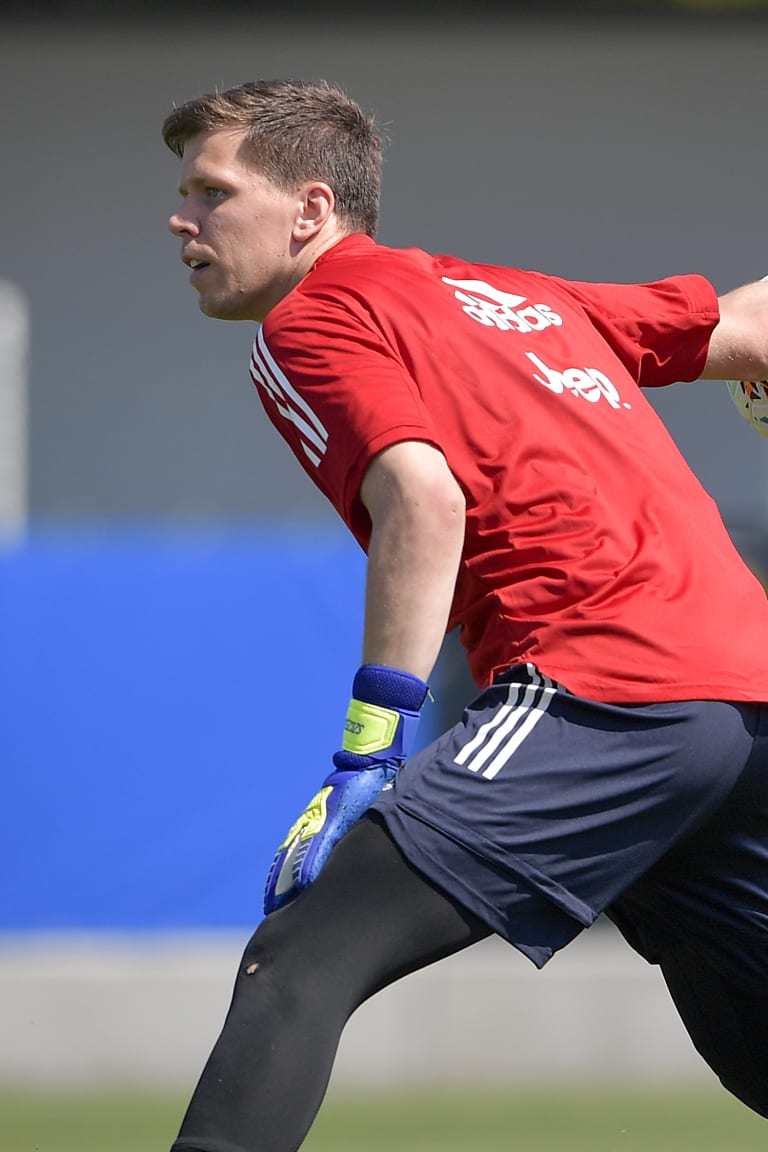 Latihan Minggu jelang Milan