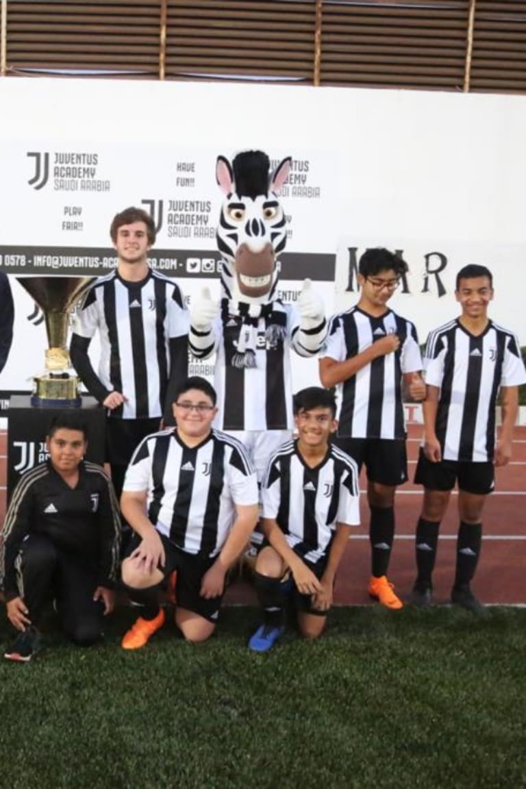 Trezeguet visits Juventus Academy Jeddah