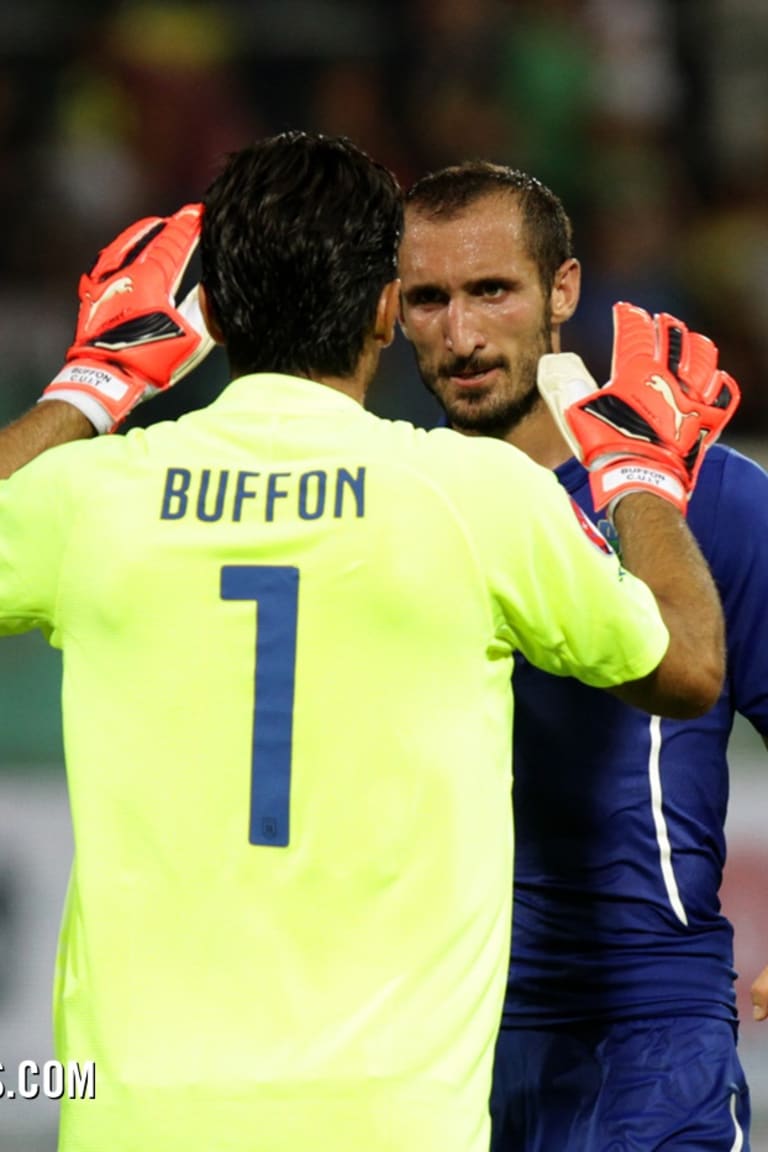 Italy qualify for EURO 2016