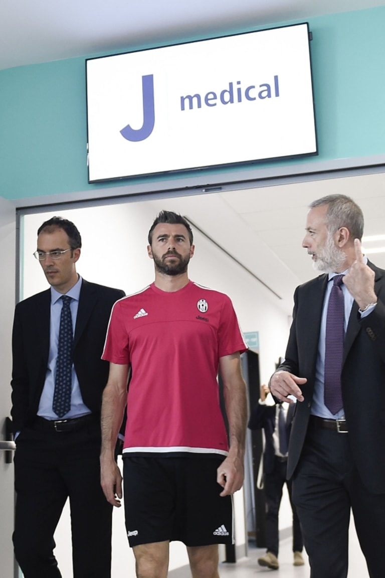 Le prime visite di idoneità dei bianconeri al J|Medical