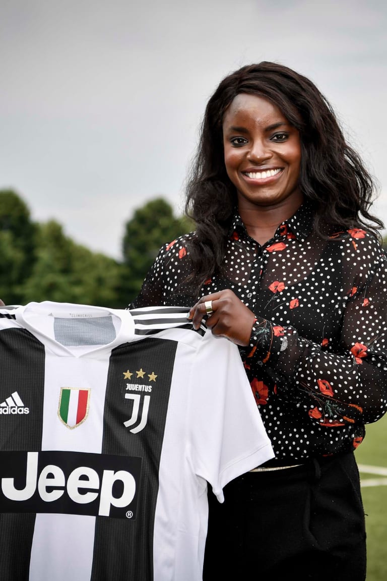 Eniola Aluko signs for Juventus Women!