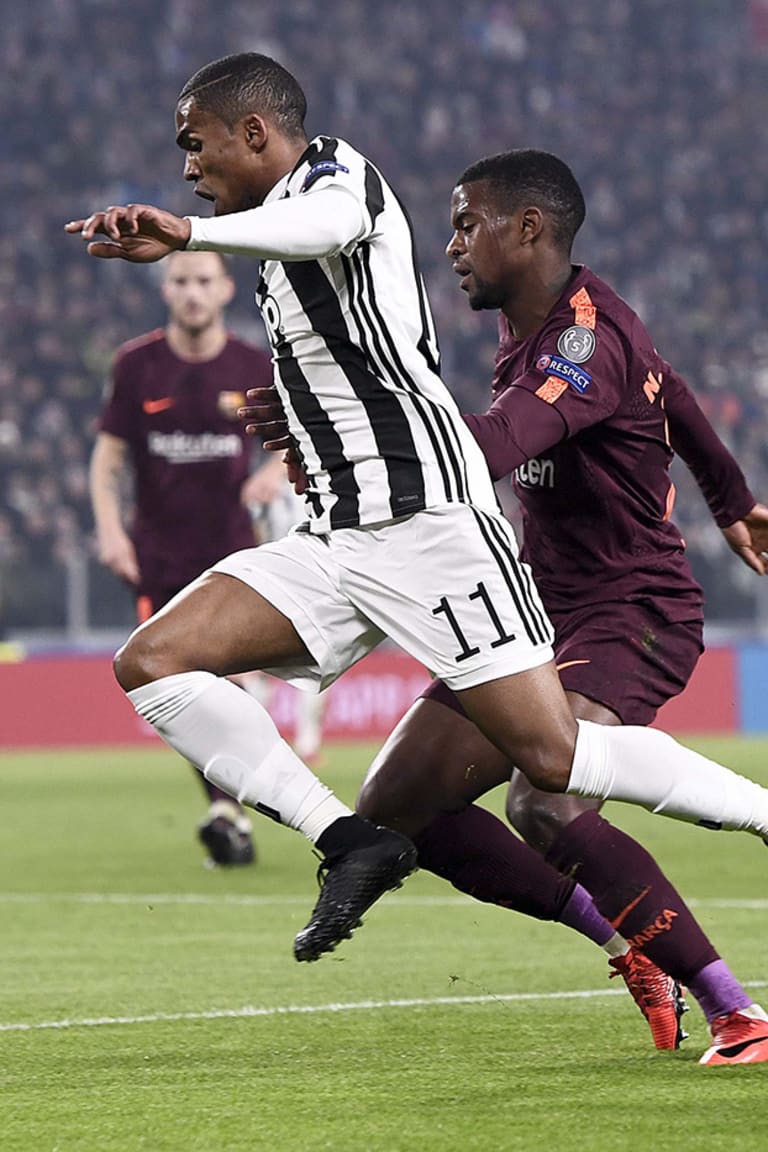 All square between Juventus and Barcelona