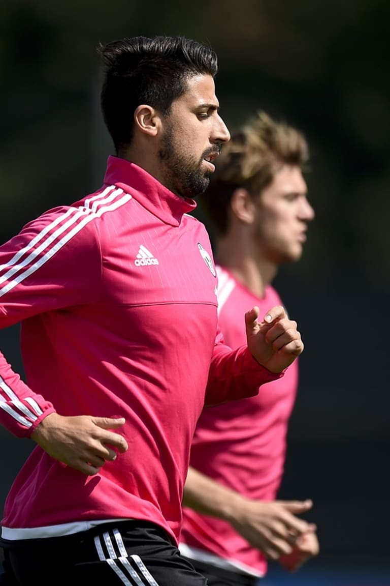 Bianconeri back in business 