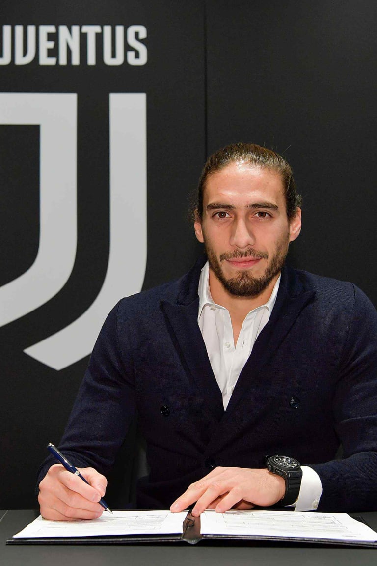 Caceres: “I love this shirt”