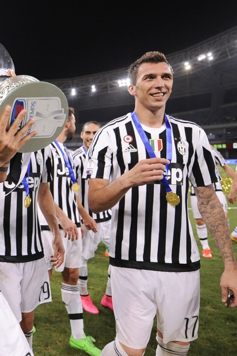 @Juventusfc Twitter Top 10 2015