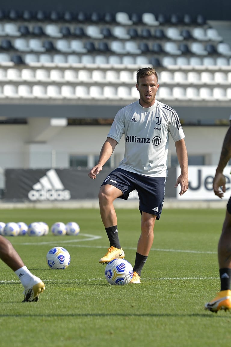 Training Center | Tactics ahead of Roma