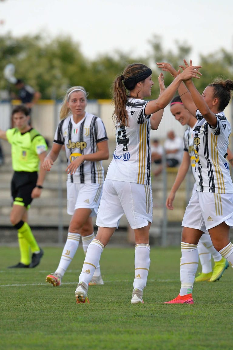 Goleada per la prima amichevole Juventus Women