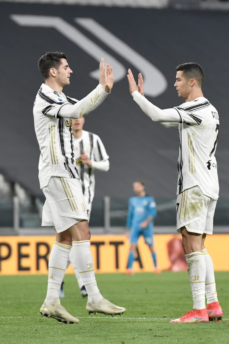 Ronaldo & Morata cetak gol