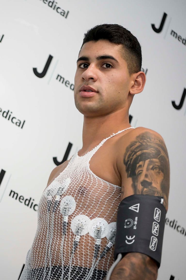 Cristian Romero begins Juventus medical