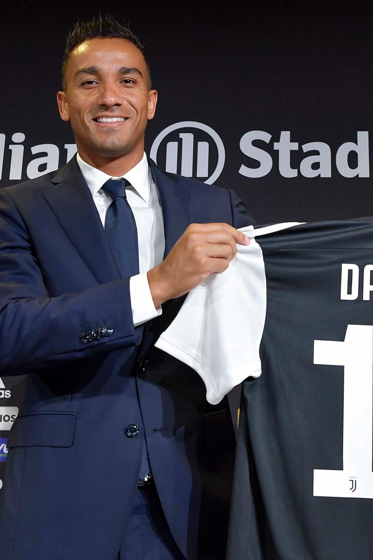 Le prime parole di Danilo in bianconero