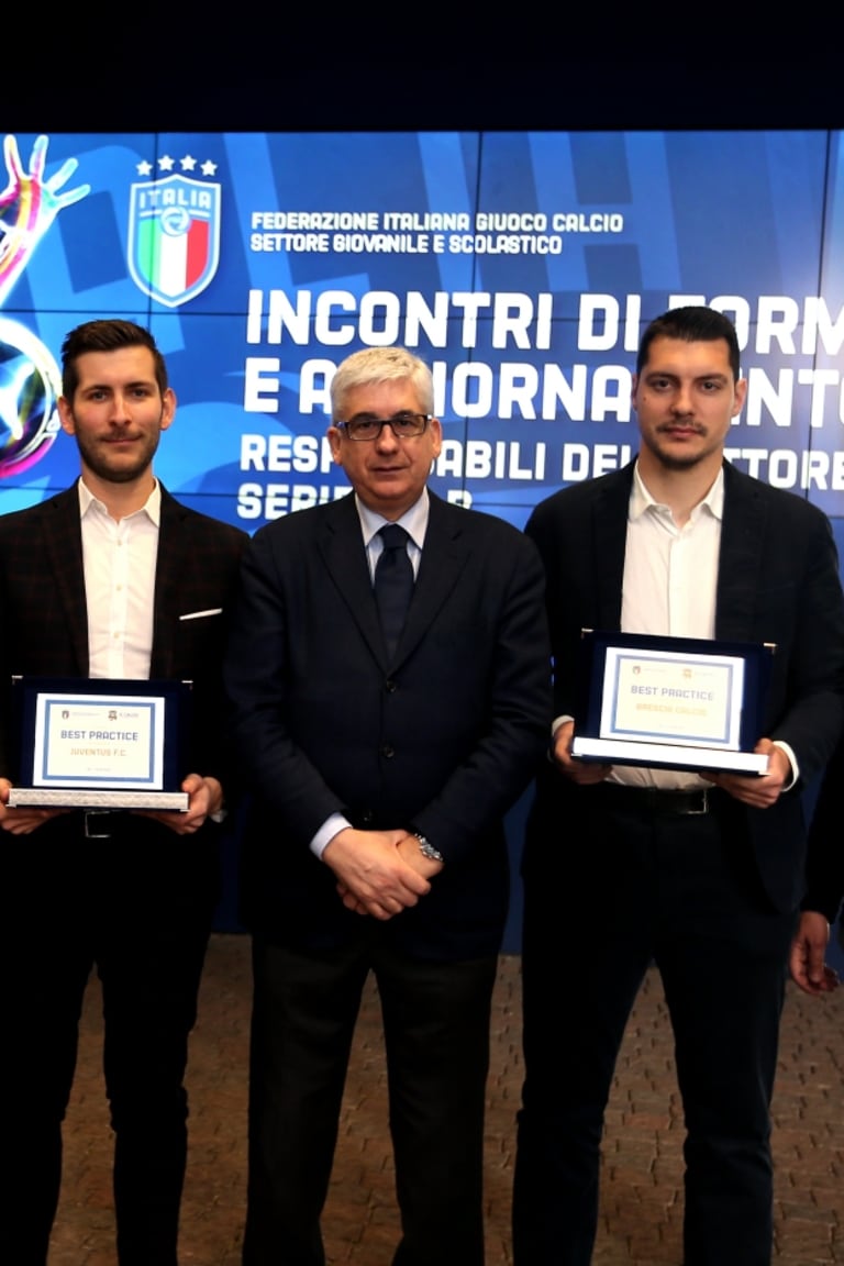 Juventus premiata oggi dalla FIGC per “Il Calcio e le Ore di Lezione”