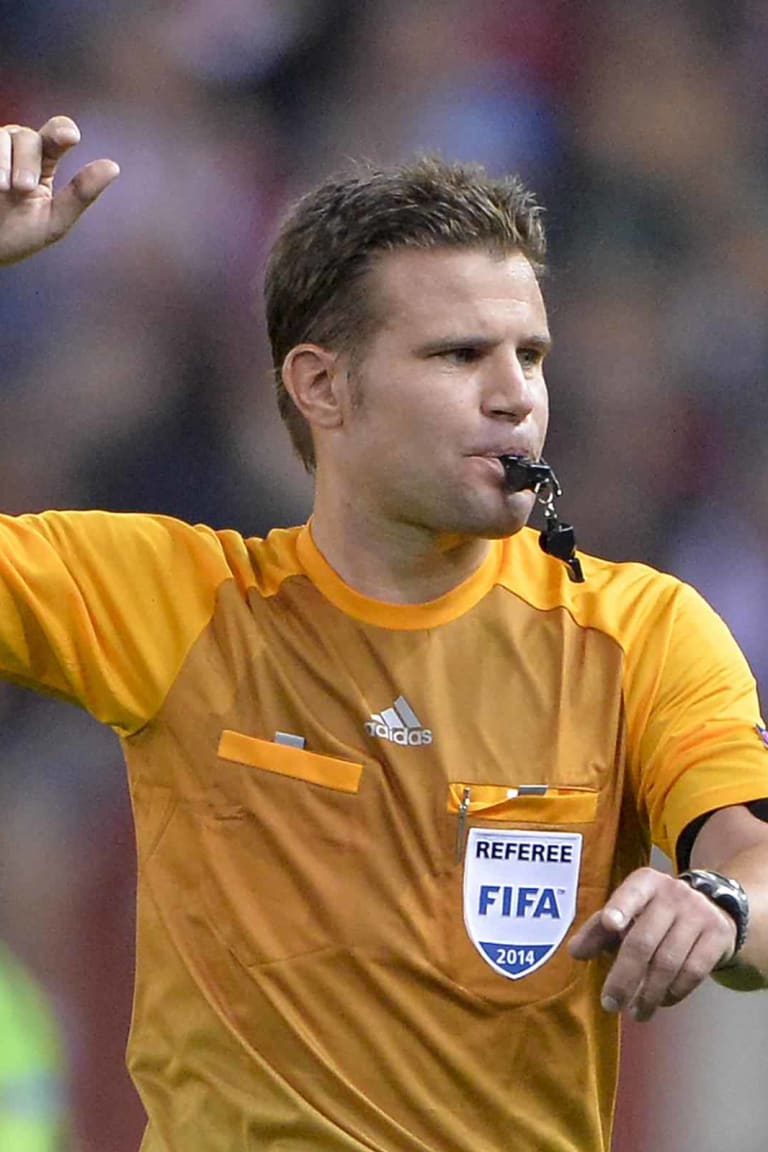 A Cardiff arbitra Brych