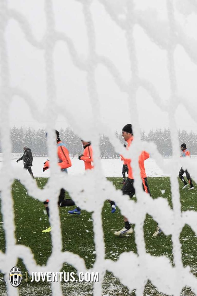 Bianconeri brave the elements in Vinovo