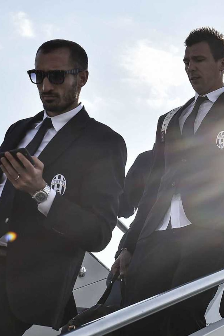 Juve touch down in Rome