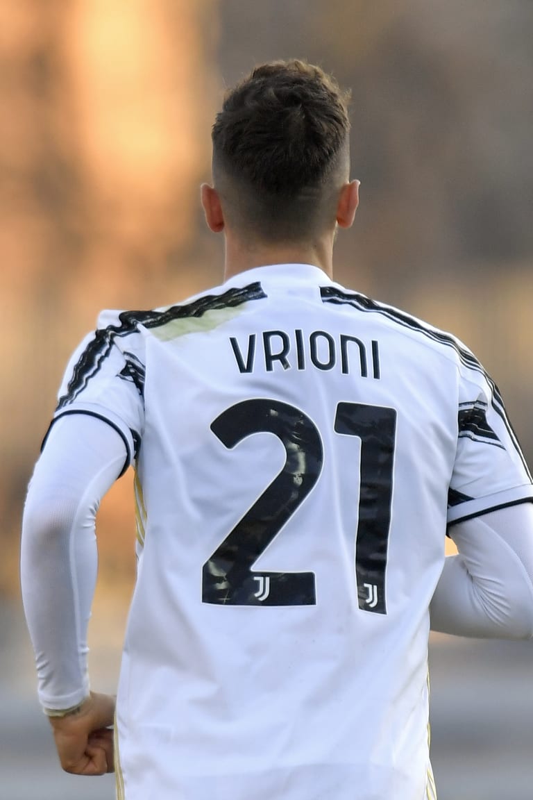 Under 23 | Giacomo Vrioni transfer is official