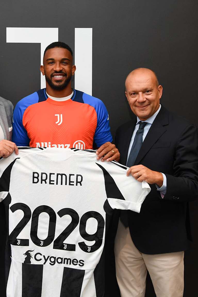 Ufficiale | Bremer, è rinnovo! 