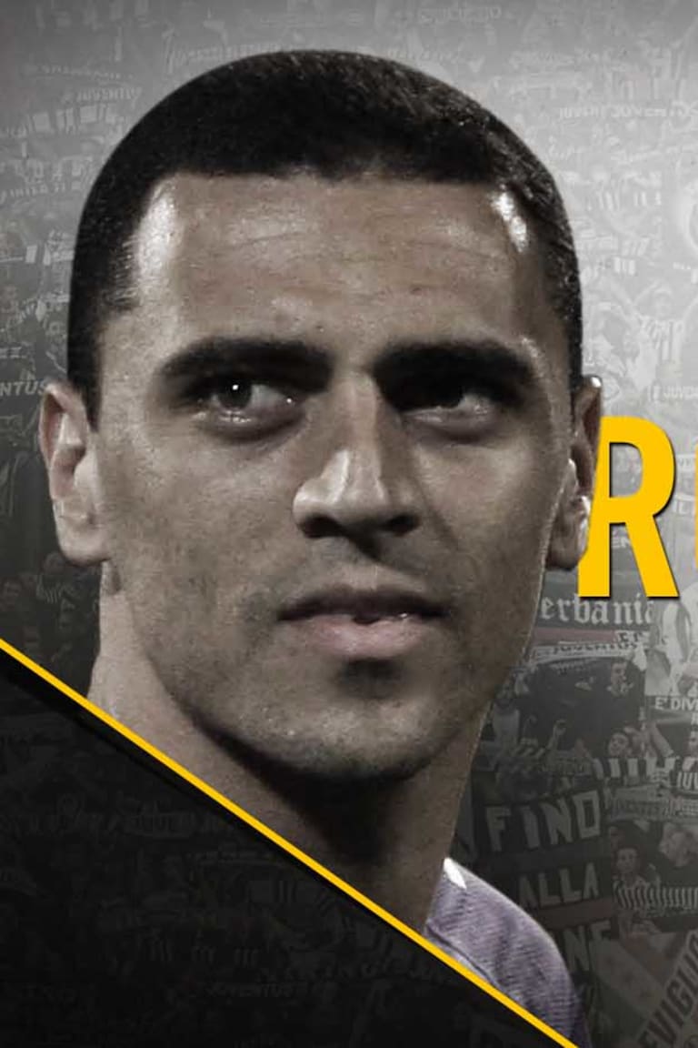 Romulo completes Juventus move