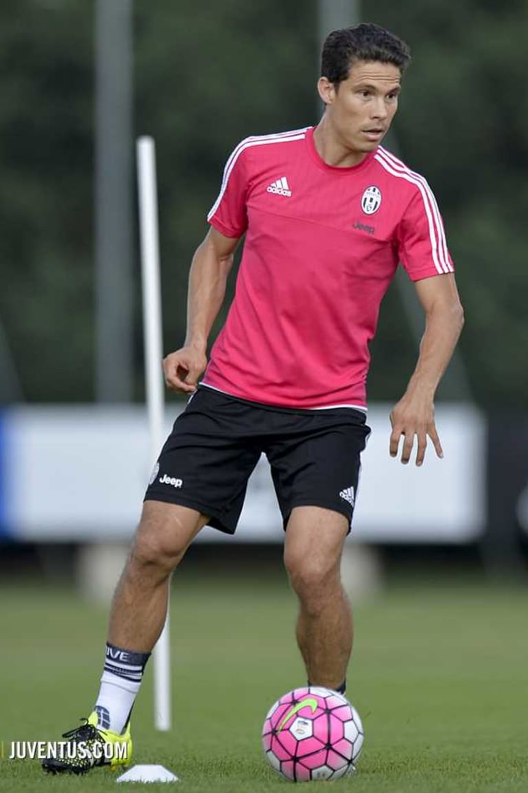 Hernanes and Lemina get straight down to work