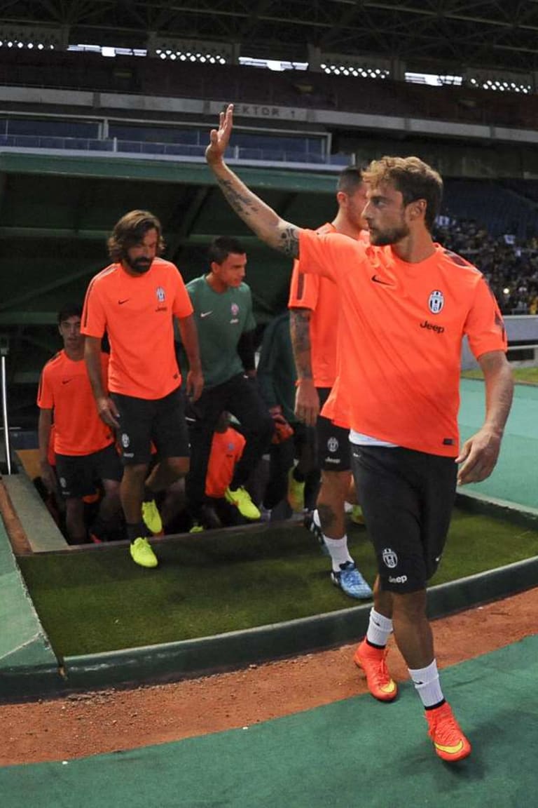 Indonesian fans relish afternoon training