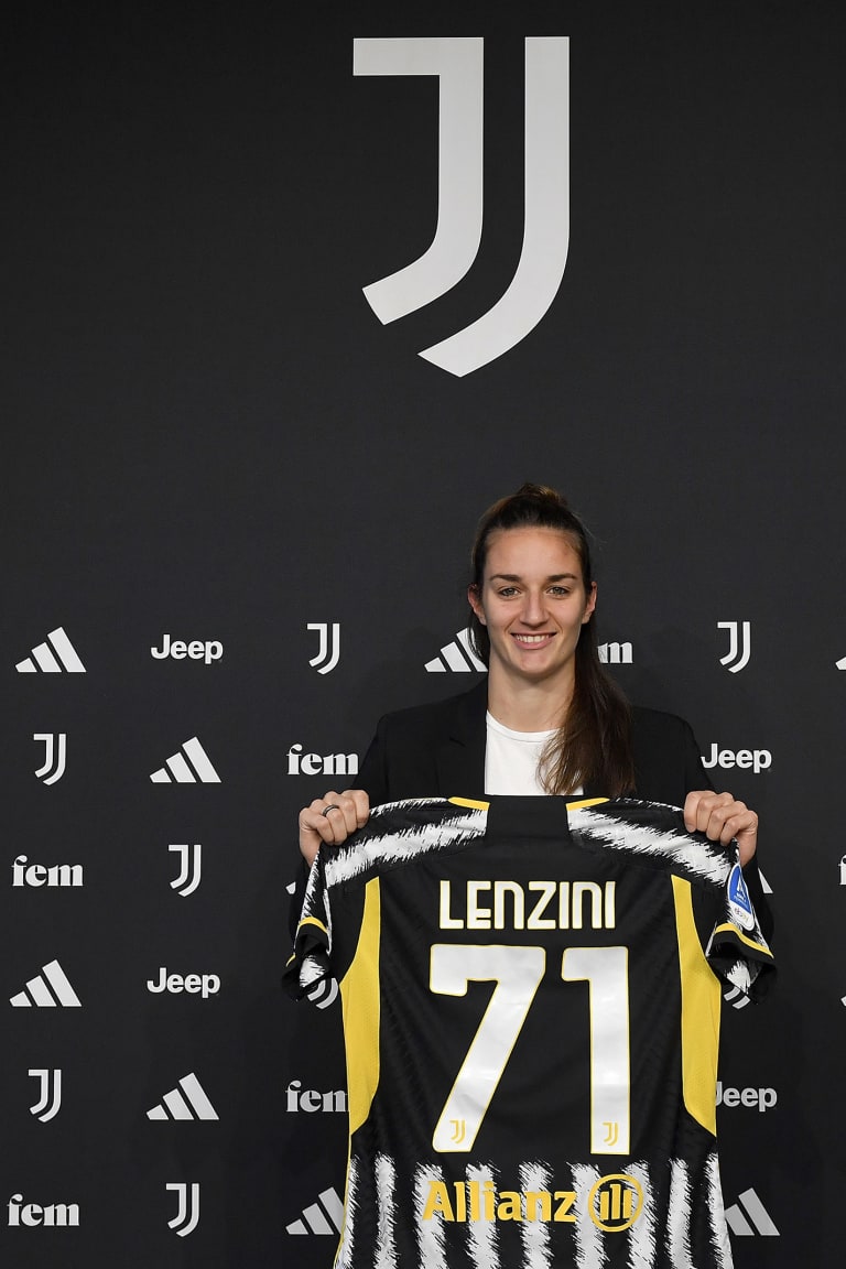 Women | Martina Lenzini renews until 2026!