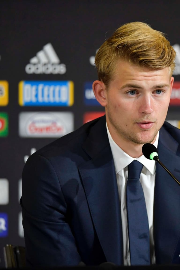 De Ligt: «Sono orgoglioso di essere qui»