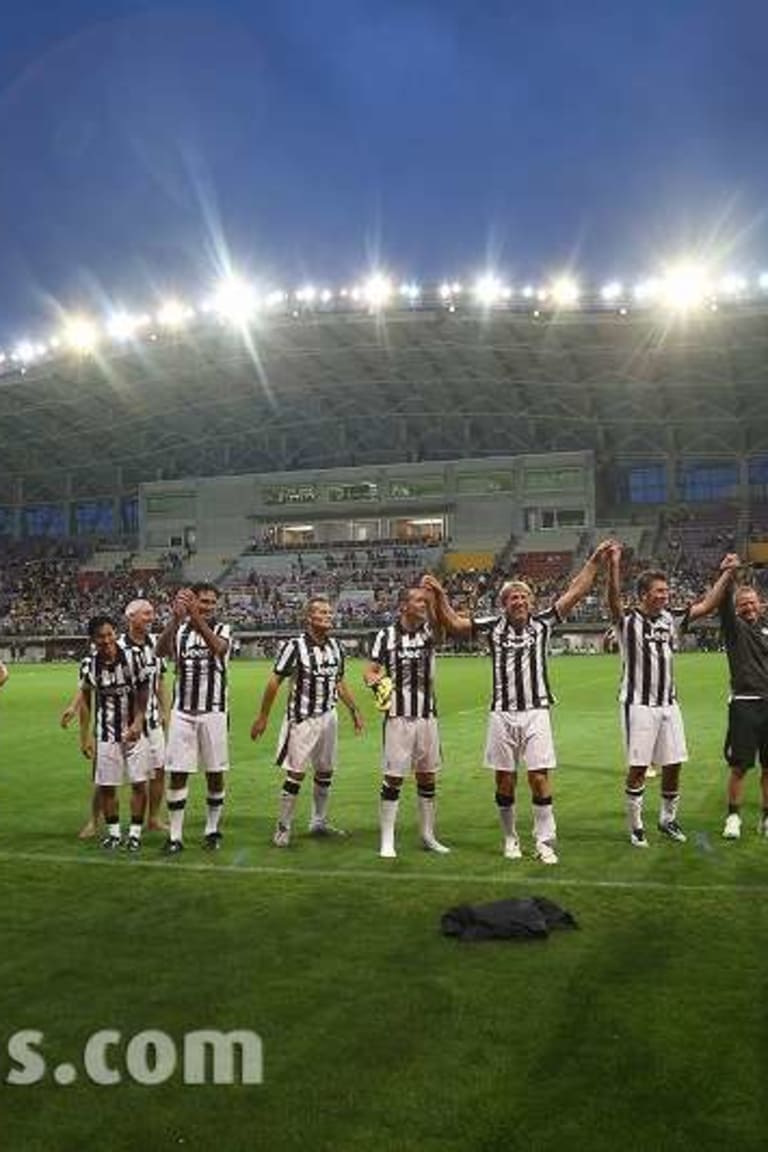 Bianconeri legends on show in Japan