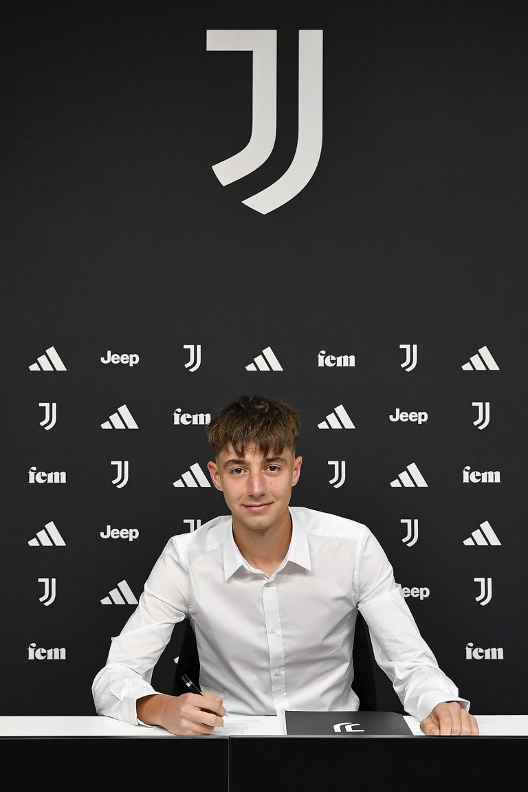 Juventus Primavera | Primo contratto per Andrei Florea