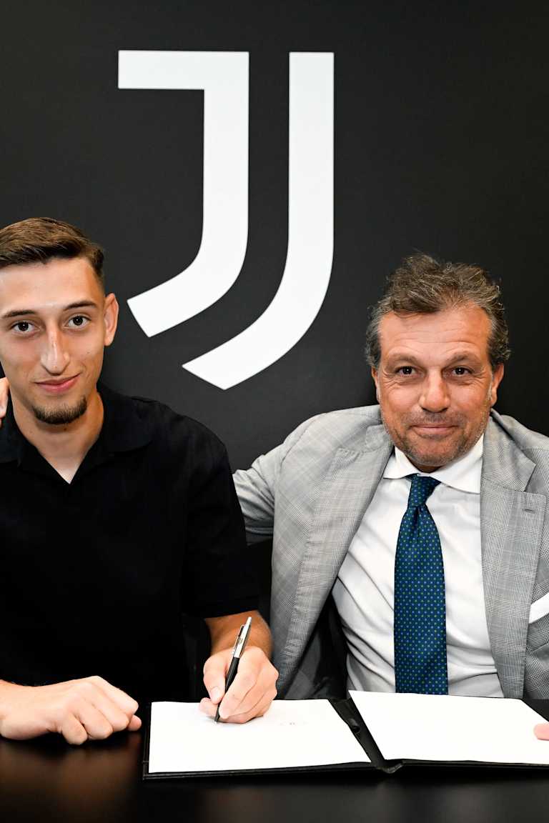 Ufficiale | Jonas Rouhi, rinnovo e prima squadra!