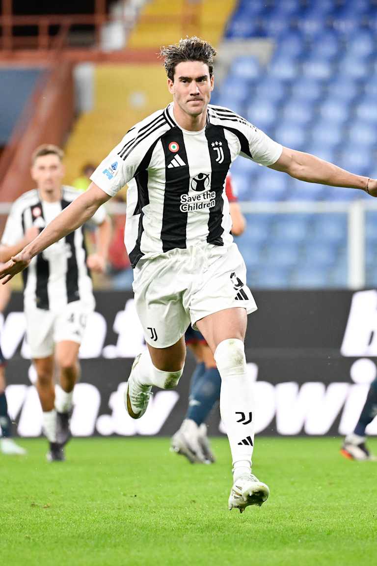 Dominant Juve defeat Genoa to continue unbeaten run